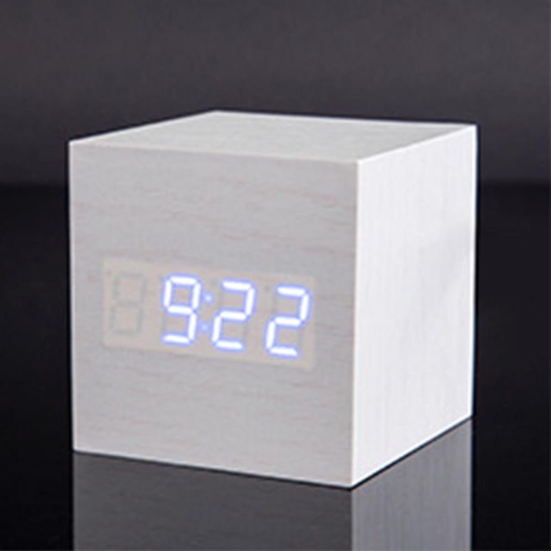 Drvena Digitalna Budilica - Elektronička S Kontrolom Zvuka S Led Numeričkim Kalendarom Za Temperaturu I Vrijeme