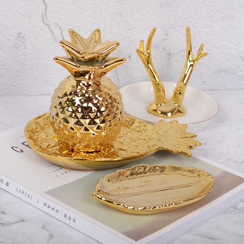 Keramička Posuda Od Zlatnog Modela Ananasa S Kreativnom Sjajnom Galvanizacijom Izvrstan Pladanj Za Pohranu Nakita Desert I Voće