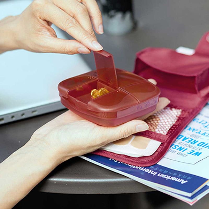 Minimalistička Vanjska Kutija Za Tablete Otporna Na Vlagu S Najlonskim Paketom Prve Pomoći 6 Odvojenih Odjeljaka Vodootporna Za Organizator Za Pohranu Lijekova