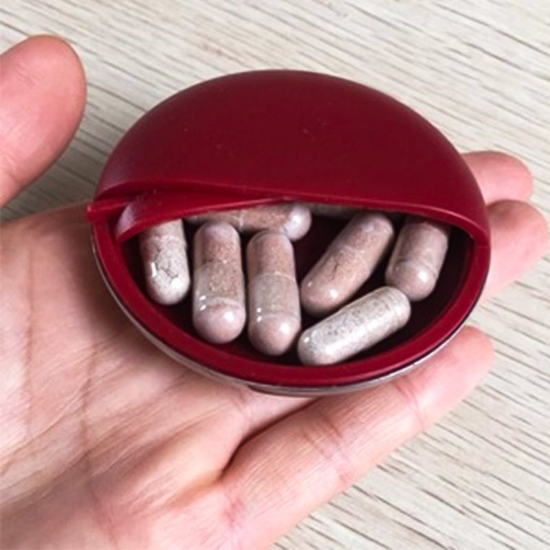 Okrugla Kutija Za Tablete U Obliku Šaha. Kreativna Za Slatkiše Od Nehrđajućeg Čelika