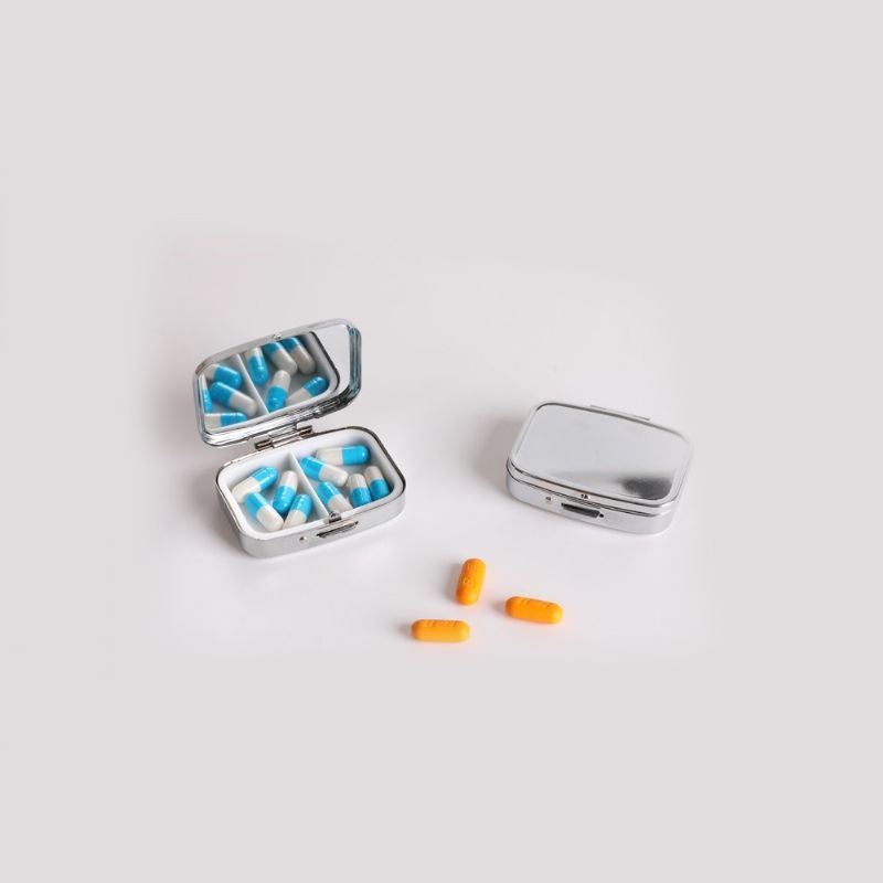 Prijenosna Kutija Za Pilule Otporna Na Vlagu Od Nehrđajućeg Čelika S Dizajnom Dvostrukih Pretinaca Ogledala I Tipom Pritiska Funkcija Poklopca Za Metke Za