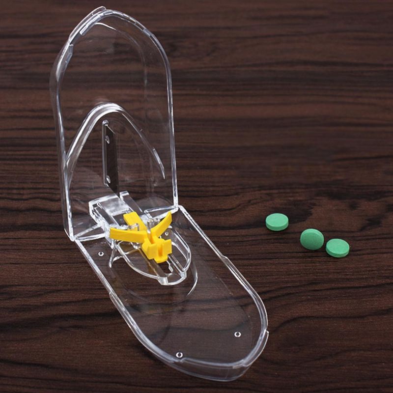 Rezač Tableta I S Prostorom Za Pohranjivanje Lijekova Prozirni S Oštricom Od Nehrđajućeg Čelika