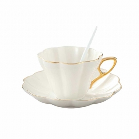 Šalica Za Kavu U Europskom Stilu Sa Zlatnim Rubom Kitajska Za I Tanjurić Set Visoke Kvalitete Jednostavan Poslijepodnevni Cvjetni Set Za Čaj