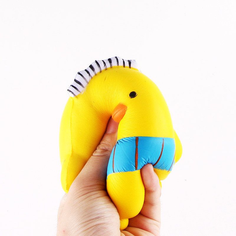 Sanqi Elan Squishy Cartoon Chick Chicken Baby 10 cm Slow Rising With Packaging Collection Igračka Na Dar