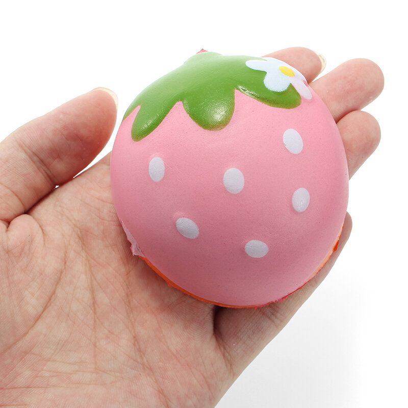 Squishy Half Strawberry 7cm Soft Slow Rising Fruit Collection Dar Decor Igračka