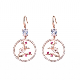 Caromay Palace Style Plum Blossom Earrings Trendy Plume Tassel Obruči Za Žene Cvjetne Viseće Naušnice Asimetričnog Dizajna