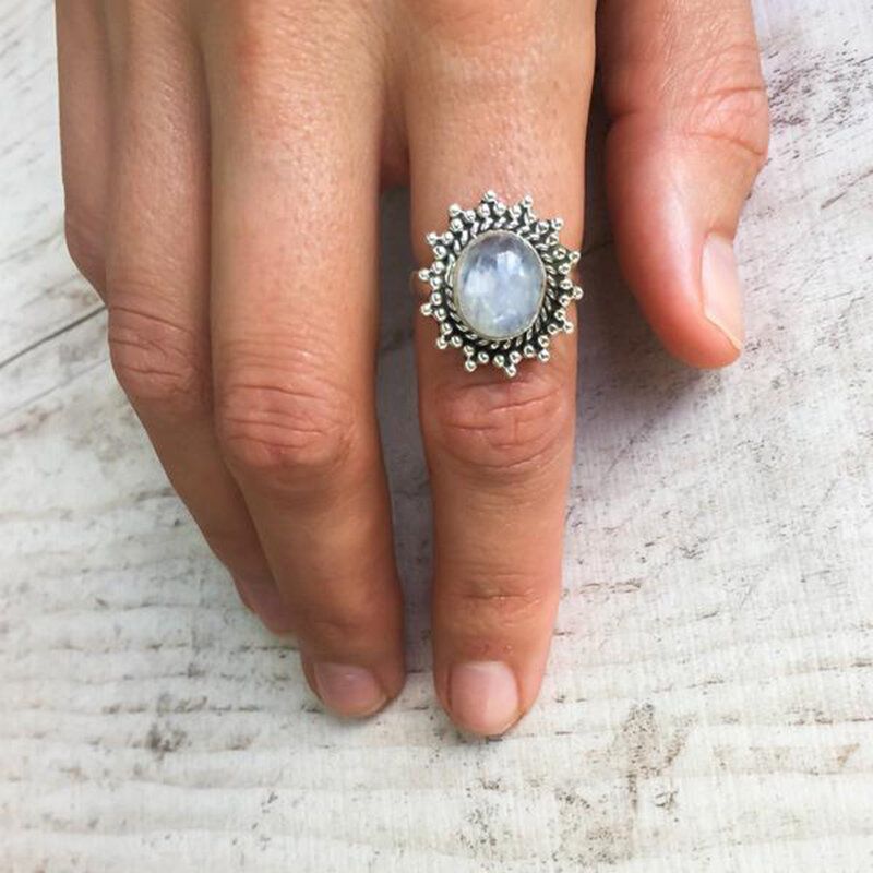 Vintage Geometrijski Prsten Od Prirodnog Kamenog Kamena Metalni Ovalni Od Kaldrme Na Prst