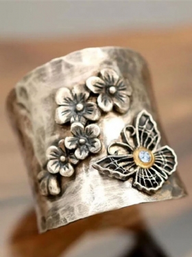 Vintage Moderan Dijamantni Prsten S Leptir Cvijetom Od Legure